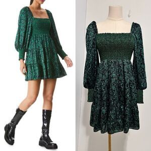 Alice + Olivia Rowen Floral Puff-Sleeve Smocked Dress S Cottage Fairy Coquette